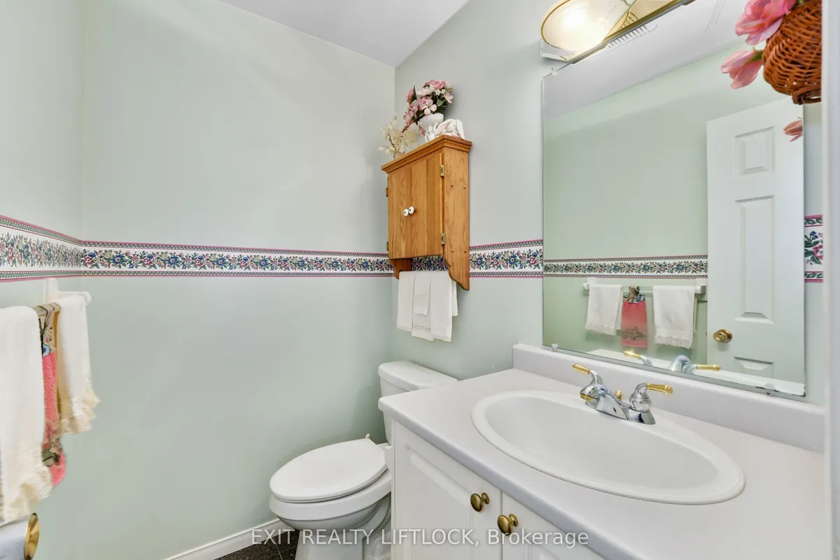 12 Victoria Avenue, ON K0L 2H0