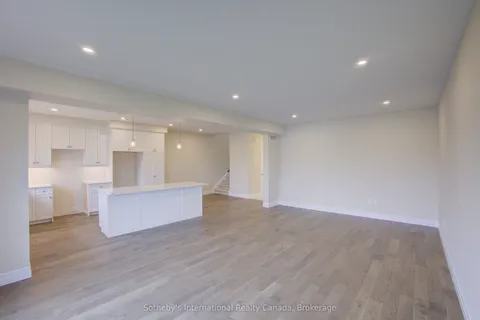 648 Wray Avenue, ON N4W 3K9