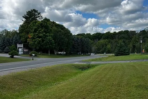 128 County Road, ON K0K 1C0