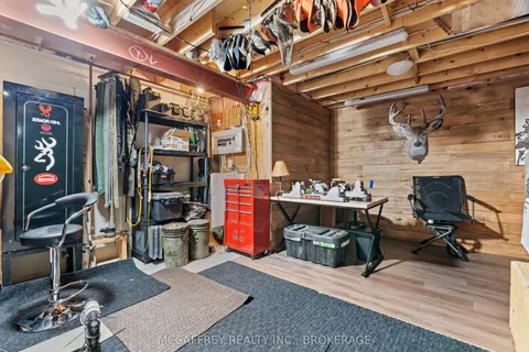 25 STAIKOS Court, ON K7R 0B9