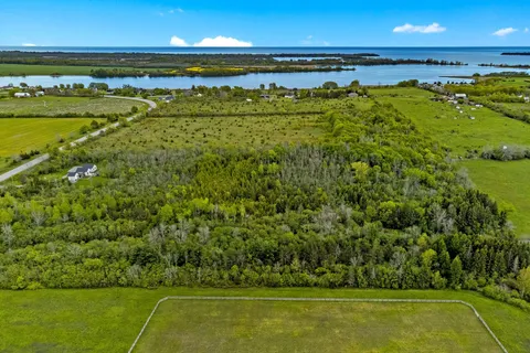 00 Loyalist Parkway, ON K0K 1L0