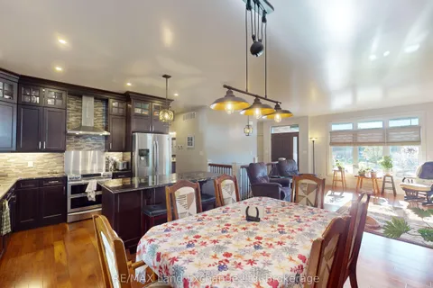 661 Gloria Street, ON N0M 1H0