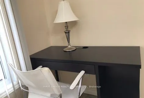 1547 Vercheres Street, ON K1C 7C7