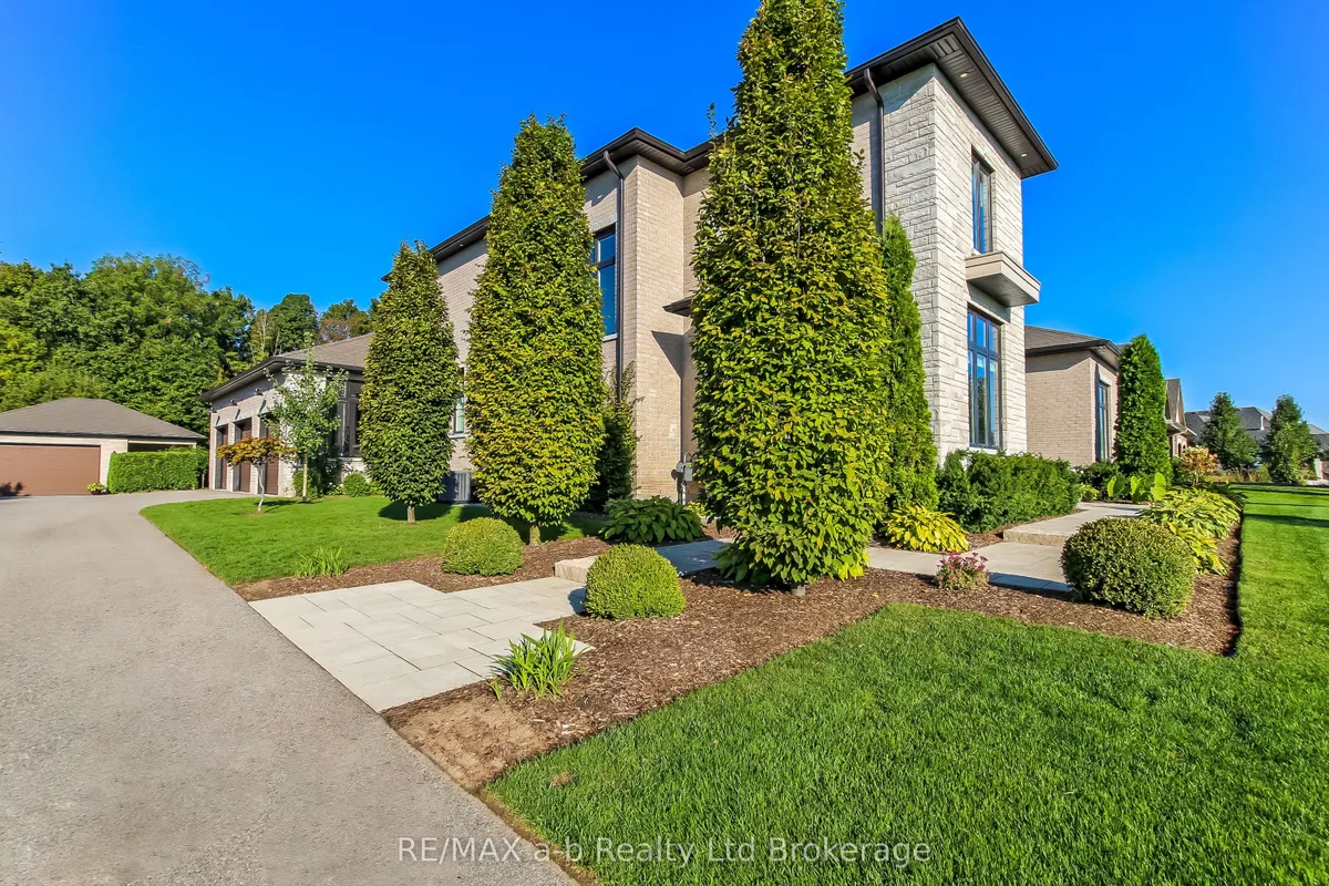 48 OTTERVIEW Drive, ON N0J 1R0