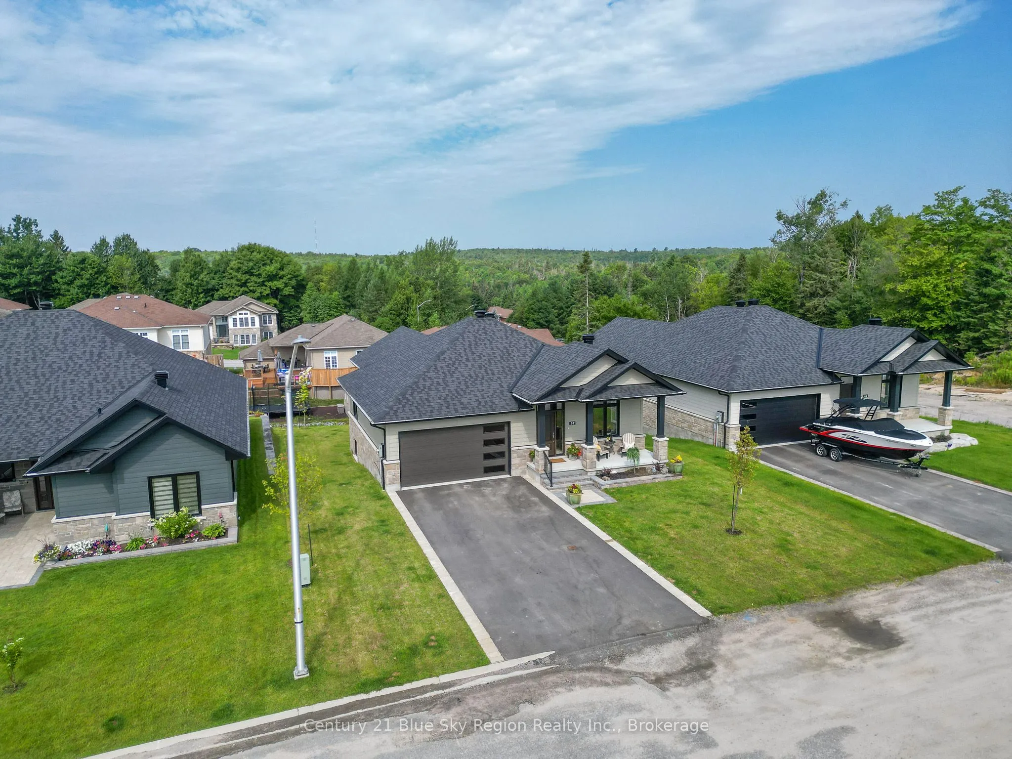 37 Silver Maple Lane, ON P1C 0B5