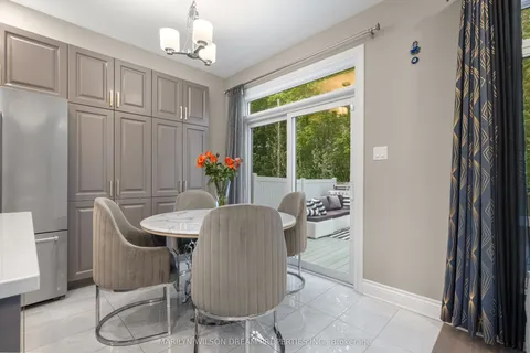 43 Angel Heights, ON K2S 2N2