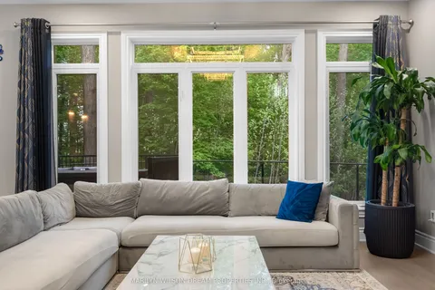 43 Angel Heights, ON K2S 2N2