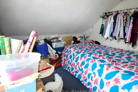 34 Queen Street, ON N0C 1H0