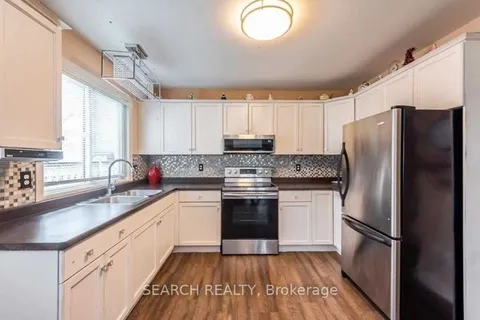 1211 Tamarac Street, ON N1A 3G6