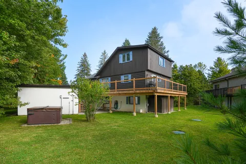 61 Pine River Crescent, ON L9V 3H3