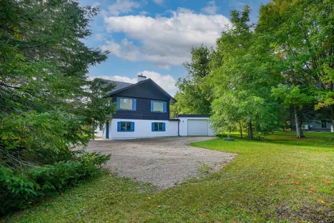 61 Pine River Crescent, ON L9V 3H3