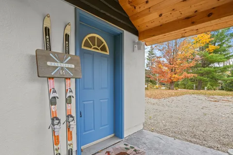 61 Pine River Crescent, ON L9V 3H3