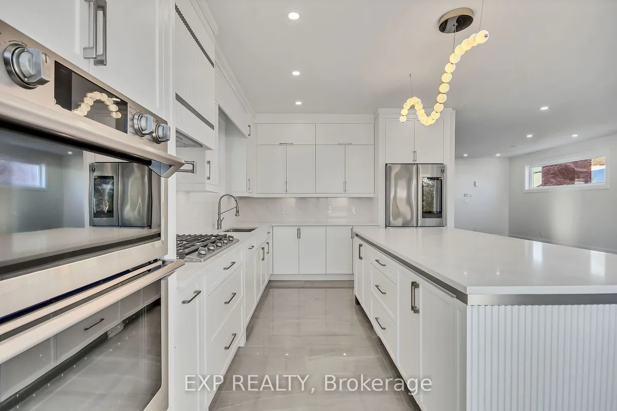 485 Hartleigh Avenue, ON K2B 5J5