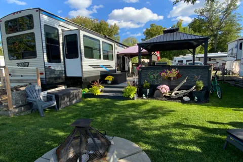 9 Island Park N/A, ON K0K 2C0