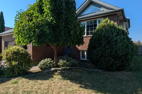 11209 Ancona Crescent, ON N8R 2K2