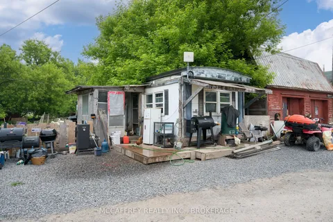 9715 County Road 2 Road, ON K7R 3L1