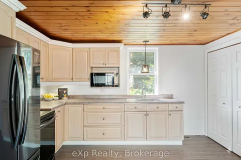 396 Mary Street, ON N0H 2T0