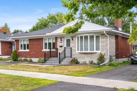 853 CHAPMAN Boulevard, ON K1G 1V1