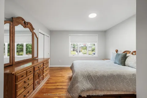 853 CHAPMAN Boulevard, ON K1G 1V1