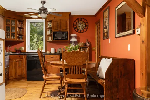 2322 Old Muskoka Road, ON P0B 1M0