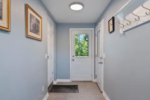 611 Clare Avenue, ON L3C 3B9