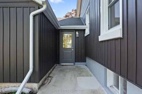 611 Clare Avenue, ON L3C 3B9