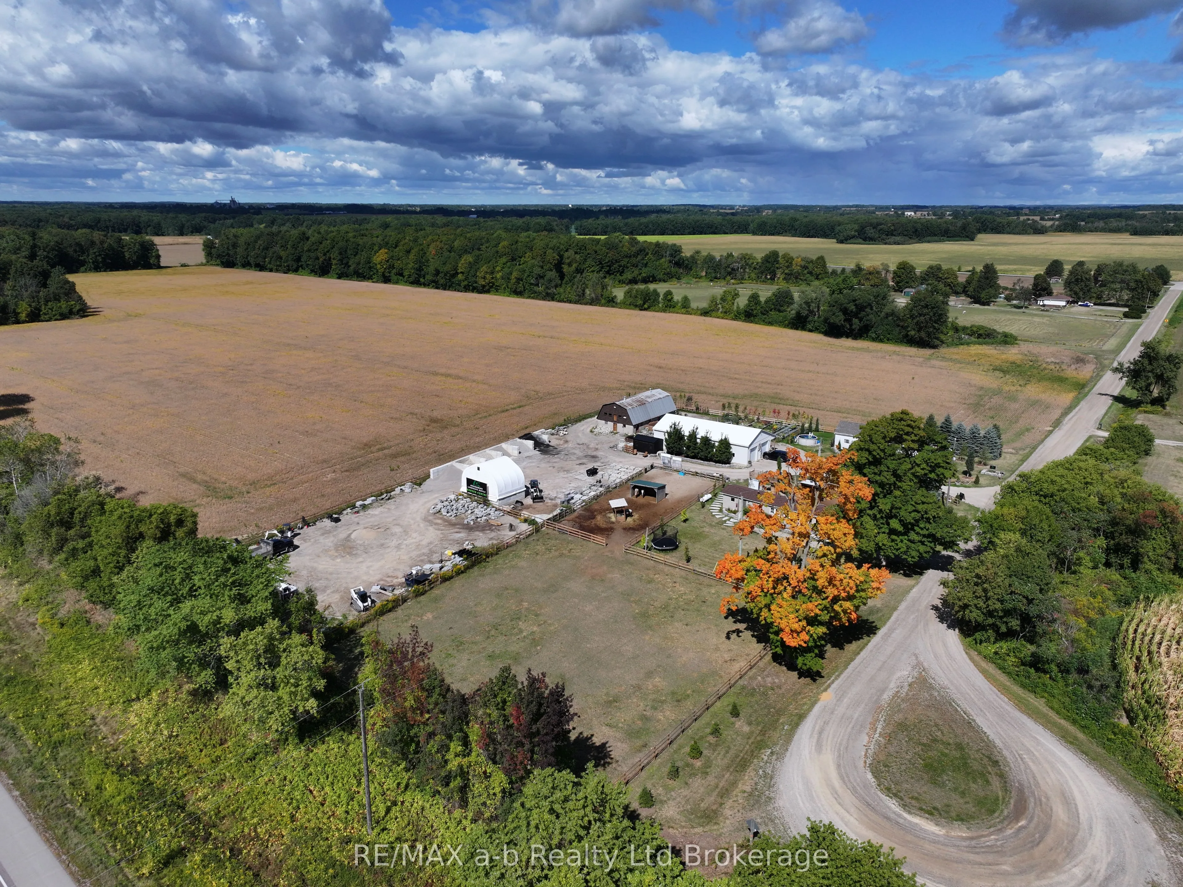 1 Etonia Road, ON N0J 1V0