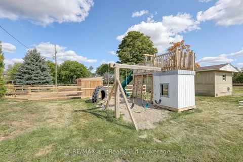 1 Etonia Road, ON N0J 1V0