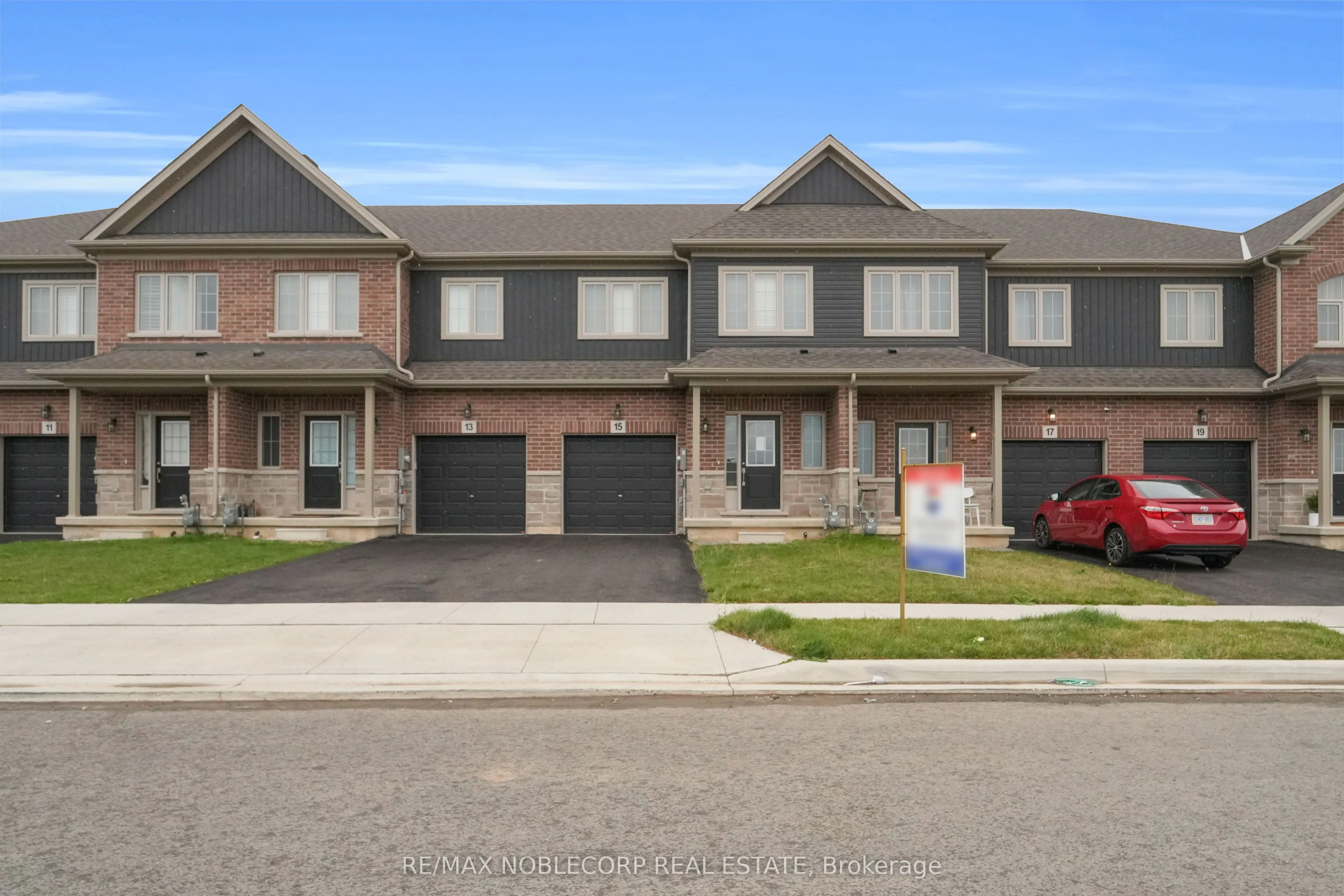 15 Lloyd Davies Way, ON L0R 1C0