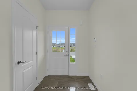 15 Lloyd Davies Way, ON L0R 1C0