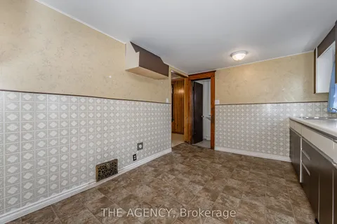 217 Mitchell Street, ON L3K 1Y4