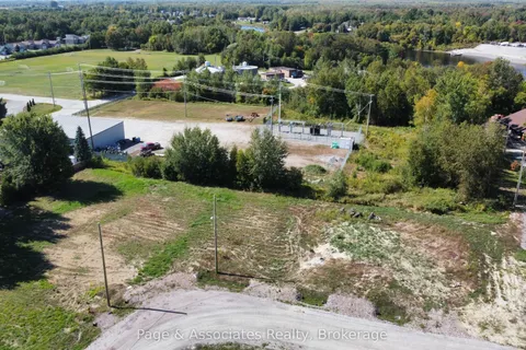 12 Moon Court, ON P2B 2E7