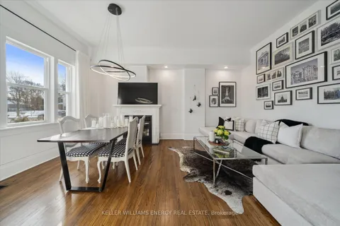 272 Ridout Street, ON L1A 1P5