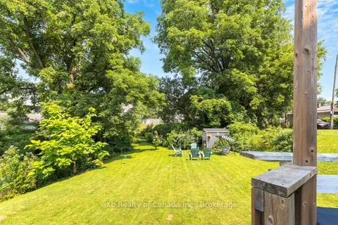 9 Oakwood Avenue, ON N3Y 1H4