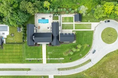 3819 Deer Trail, ON N6P 1E6