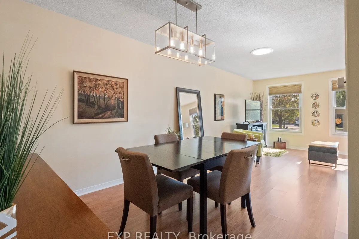 36 RAINBOW Court, ON L3C 6R4