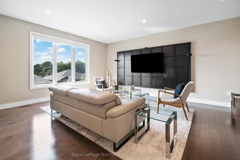 5 ZEPHYR Heights, ON P1B 8G2