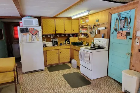 20 SR404 Severn River N/A, ON L0K 1E0