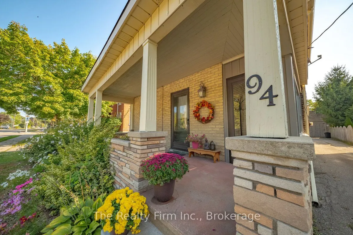 94 Woodstock Street, ON N0B 2R0
