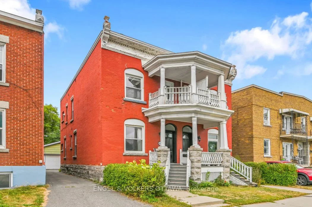 104 King Edward Avenue, ON K1N 7K8