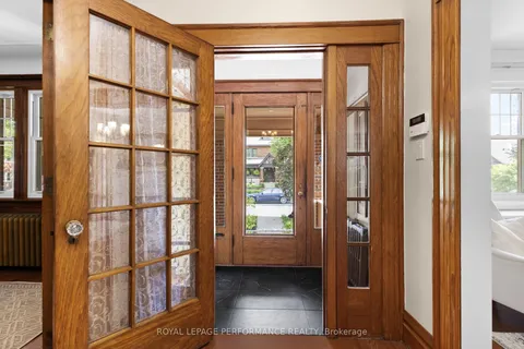 345 Third Avenue, ON K1S 2K4