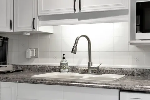 5 Cretney Drive, ON K0K 3L0