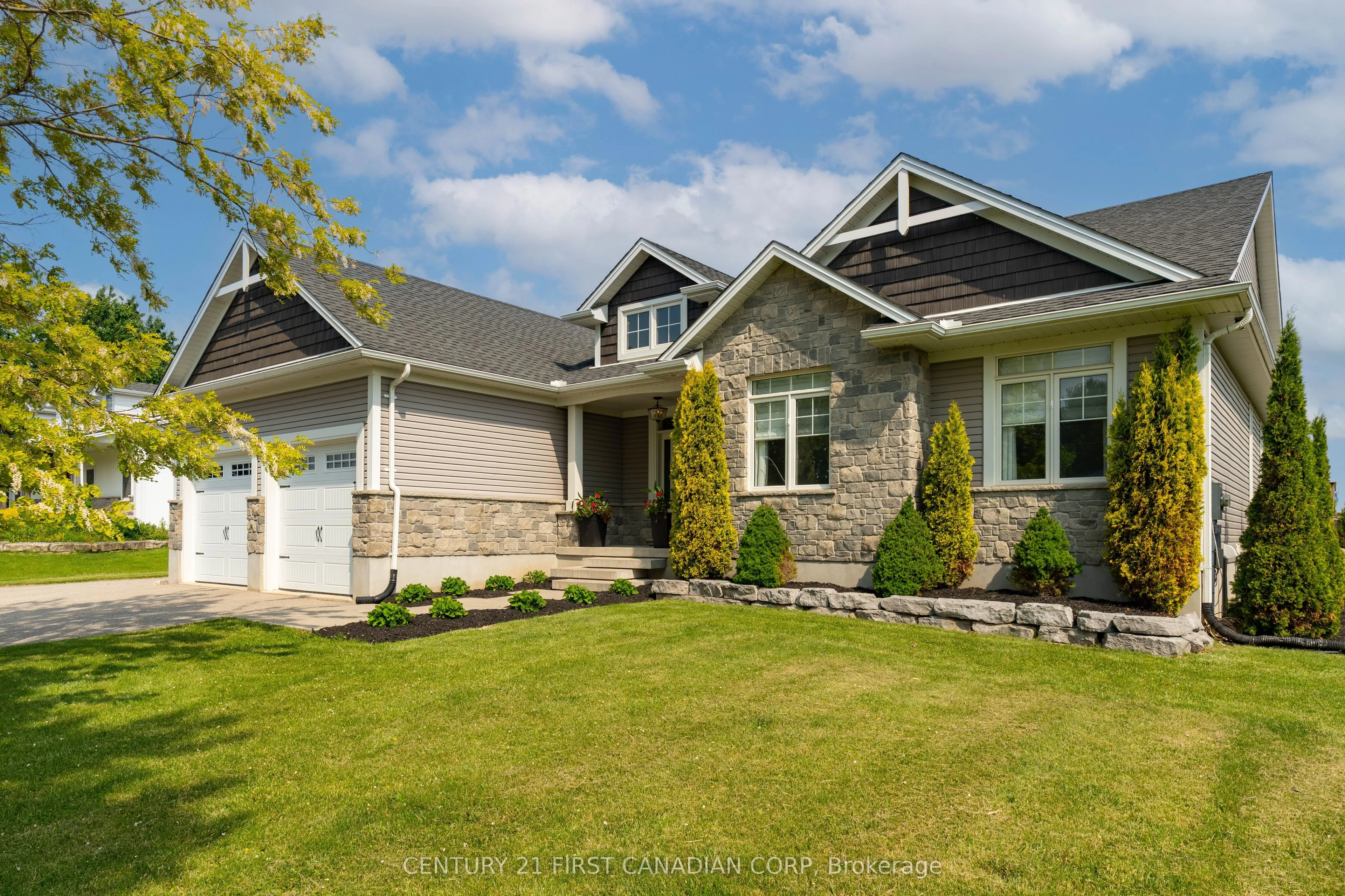 51000 RON MCNEIL Line, ON N0L 2J0