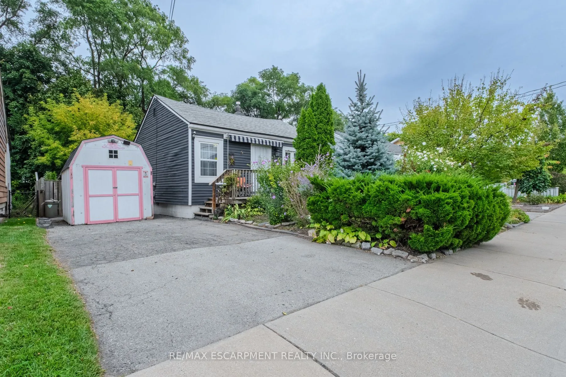 5 Dalhousie Avenue, ON L8L 3J4