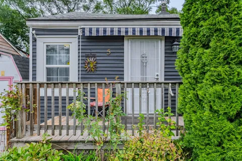 5 Dalhousie Avenue, ON L8L 3J4