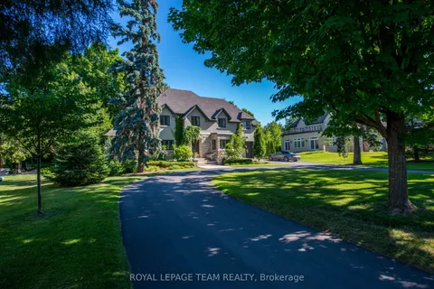 251 Park Road, ON K1M 0C9