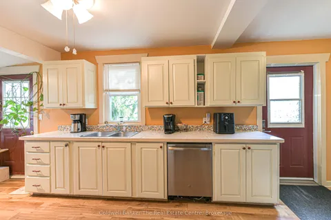 35 Mcdonald Street, ON P1L 2C2