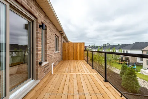 32 Charles Morley Boulevard, ON P1H 0G5