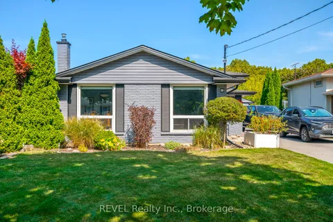 9 Fitzroy Lane, ON L2M 6N6