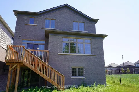 465 Hornbeck Street, ON K9A 3T8